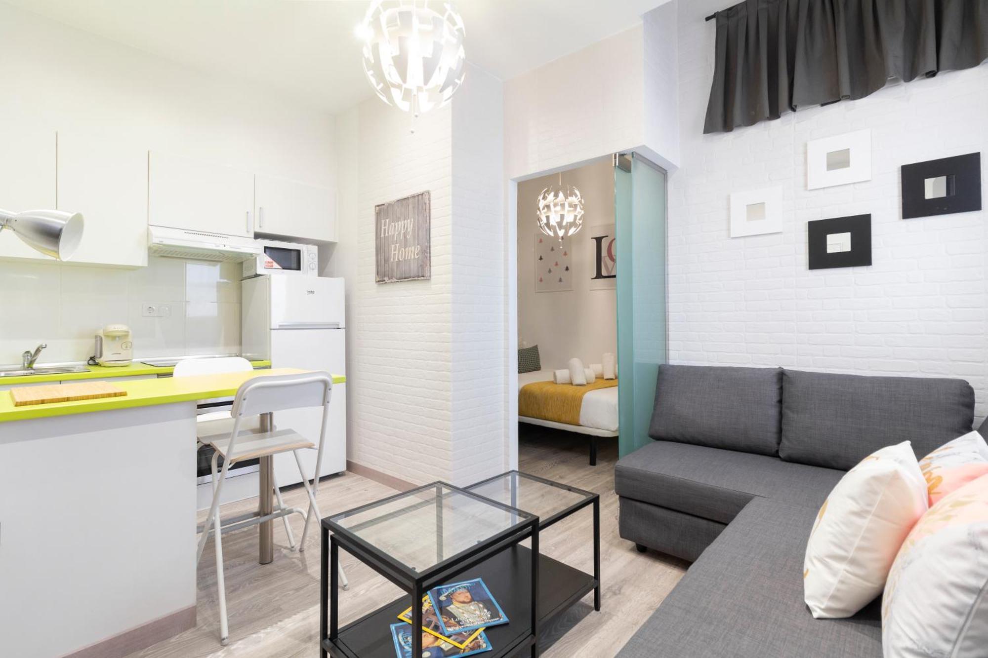 Ronda De Valencia Apartamento Madrid Bagian luar foto