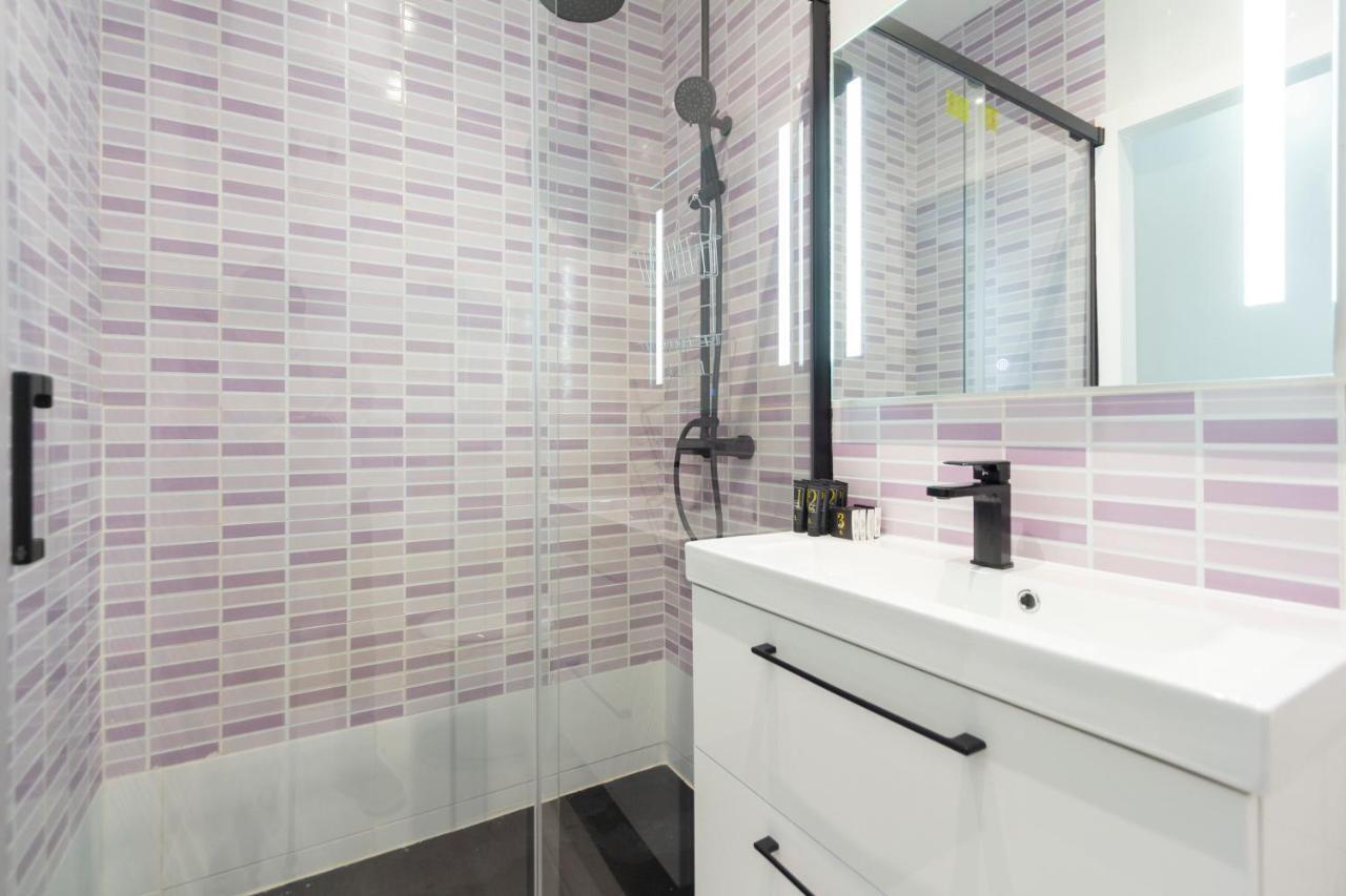 Ronda De Valencia Apartamento Madrid Bagian luar foto