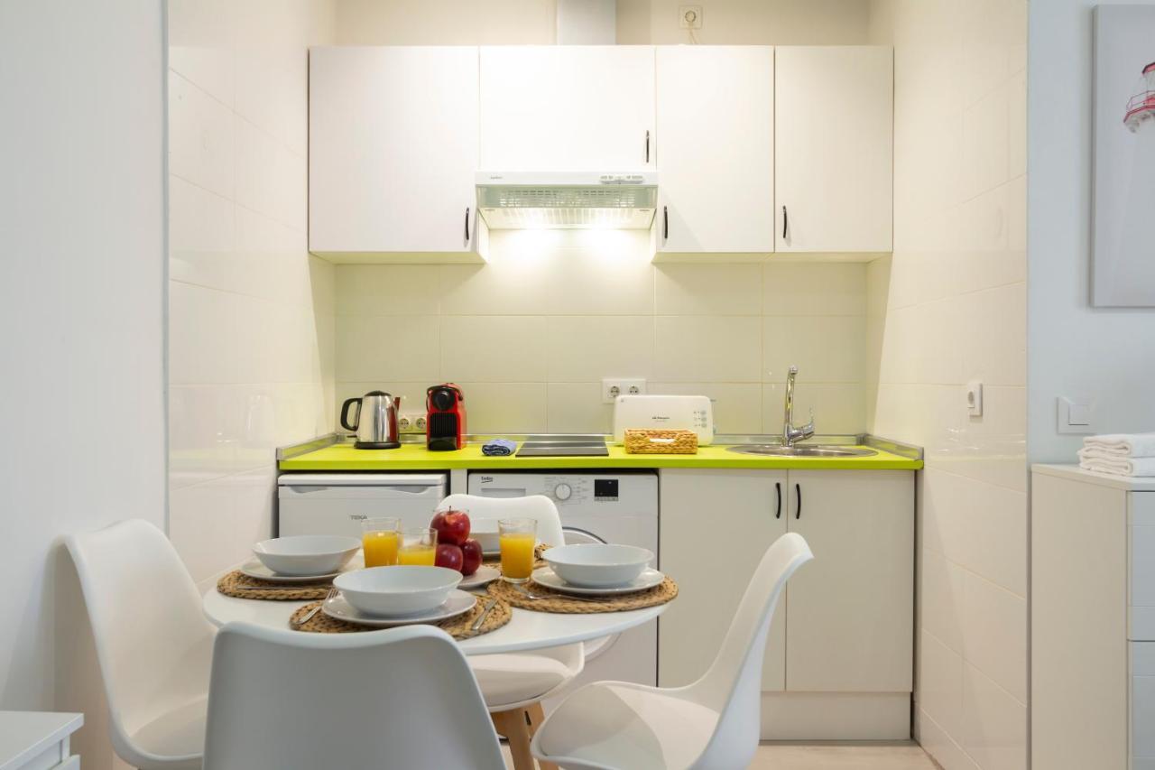 Ronda De Valencia Apartamento Madrid Bagian luar foto